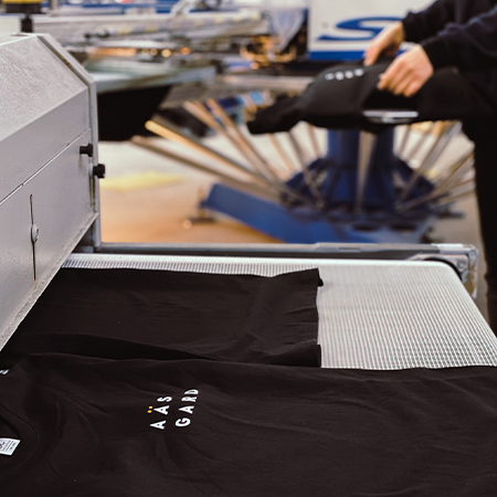 Aasgard-tshirt-personnalise-en-serigraphie