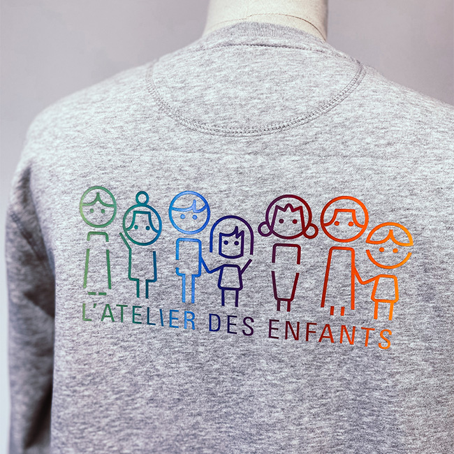 l'Atelier des enfants de la fondation Louis Vuitton - sweat en coton bio personnalisé en dst