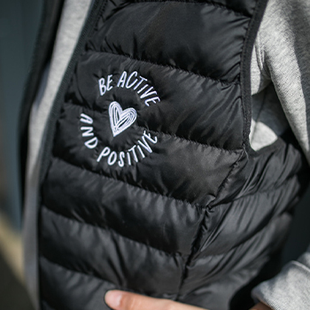 Doudoune en polyester recyclé brodé