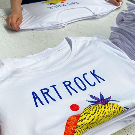 Tee-shirt femme art rock 2022
