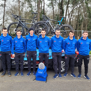 Tenue de sport personnalisée pour club de vélo
