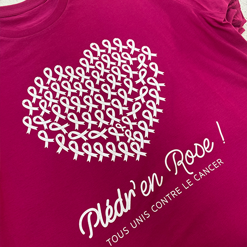 Personnalisation de tee-shirts pour l'association Plédr'en Rose