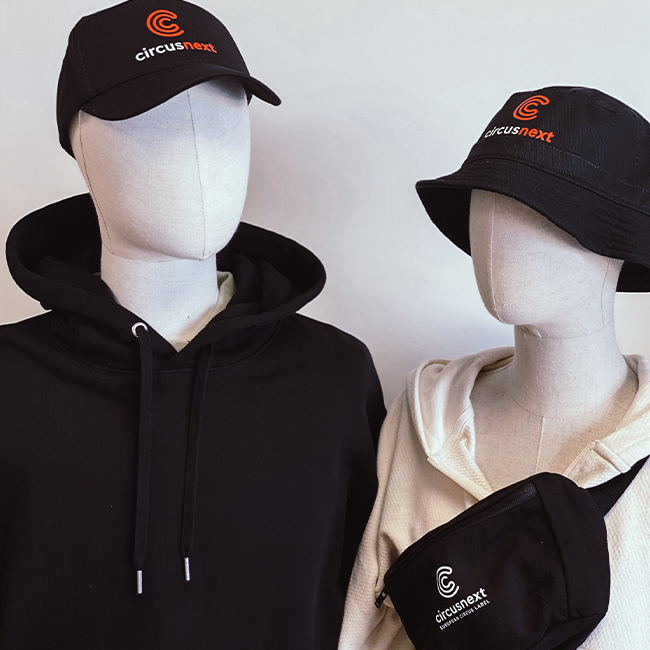 Circus Next - Accessoires personnalisés en flex